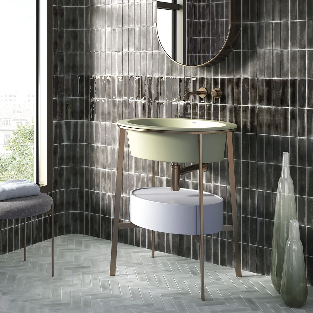 tile-village–beret-coal-gloss-5×15-tiles-berc-setting