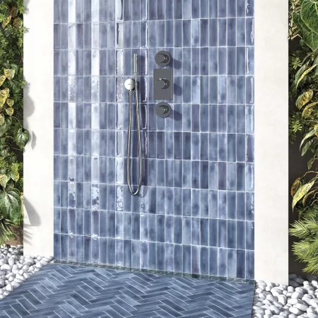 tile-village–beret-night-blue-gloss-5×15-tiles-bernb-setting